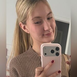 Meet your Posher, Allysa